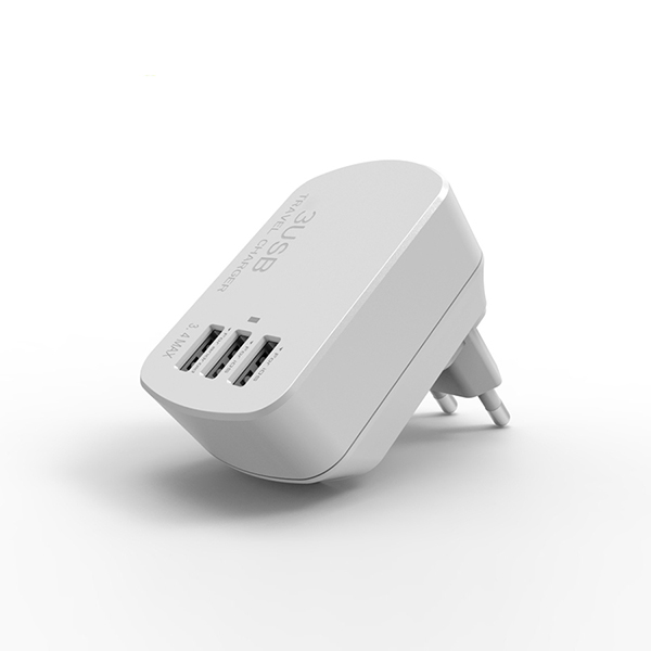 3 שקעי USB 3.4mAh